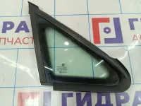 Стекло кузовное глухое правое Volkswagen Golf Plus (Mk5) 5M0845412B.