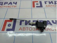 Активатор замка крышки бензобака Volkswagen Golf Plus (Mk5) 5M0810773.