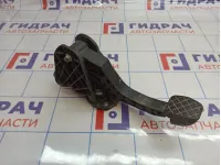 Педаль сцепления Volkswagen Golf Plus (Mk5) 1K1721059.