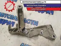 Кронштейн переднего рычага правый VW Golf 2011 1K0199296E