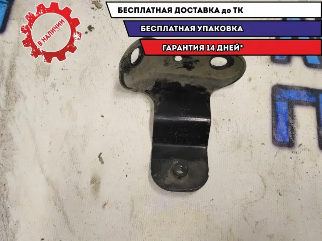 Кронштейн двигателя правый VW Golf 2011 1K0199588