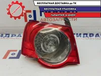 Фонарь задний наружный левый Volkswagen Passat B6 3C5945095H. Дефект.