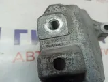 Кронштейн КПП левый Volkswagen Passat B6 1K0199117AJ.