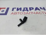 Датчик ABS передний левый Volkswagen Passat B6 7H0927803.