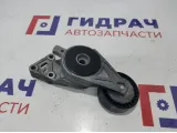 Ролик ручейкового ремня с кронштейном Volkswagen Passat B6 06A903315E.