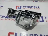 Кронштейн генератора Volkswagen Passat B6 06F903143F.