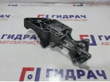 Кронштейн генератора Volkswagen Passat B6 06F903143F.