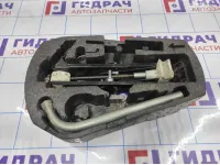 Ящик для инструментов Volkswagen  Polo Sedan (Mk5) 6RU012115.