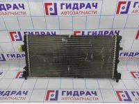 Радиатор основной Volkswagen  Polo Sedan (Mk5) 6R0121253. Вмятины.