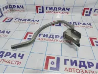 Петля крышки багажника правая Volkswagen Polo Sedan (Mk5) 6RF827302A