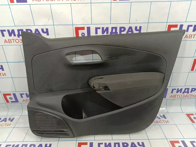 Обшивка двери передней правой Volkswagen Polo Sedan (Mk5) 6RU867012E