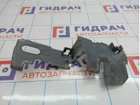 Воздуховод радиатора левый Volkswagen Polo Sedan (Mk5) 6RU121283