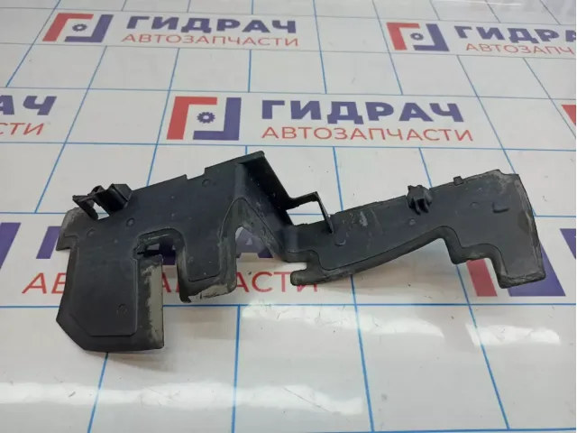 Воздуховод радиатора правый Volkswagen Polo Sedan (Mk5) 6RU121284B