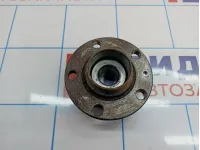 Ступица задняя Volkswagen Polo Sedan (Mk5) 6RU501611B