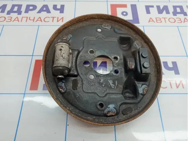 Щит опорный задний левый Volkswagen Polo Sedan (Mk5) 6RU609425