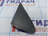 Накладка крыла переднего правого наружная Volkswagen Polo Sedan (Mk5) 6RU853274