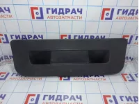 Обшивка крышки багажника Volkswagen Polo Sedan (Mk5) 6RU86760582V