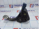 Педаль сцепления Volkswagen Polo Sedan (Mk5) 06RU21059