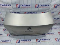Крышка багажника Volkswagen Polo Sedan (Mk5) 6RU827025A