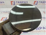 Лючок бензобака Volkswagen Polo Sedan (Mk5) 6RU809857. Царапины.