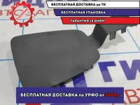 Накладка центральной консоли под ручник Volkswagen Polo Sedan (Mk5) 6RU863739.