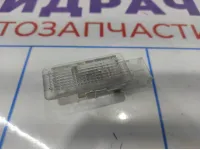 Плафон салонный Volkswagen Polo Sedan (Mk5) 6L0947415. Багажника.