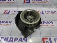 Моторчик отопителя Volkswagen Polo Sedan (Mk5) 6R1819015A.