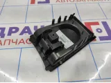 Подстаканник Volkswagen Polo Sedan (Mk5) 6R0862531A82V. Дефект.