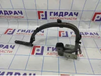 Петля крышки багажника левая Volkswagen Polo Sedan (Mk5) 6RF827301A.