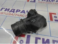 Патрубок воздушного фильтра Volkswagen Polo Sedan (Mk5) 04E129656L.