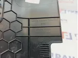 Крышка блока предохранителей Volkswagen Polo 6 60U8579179B9. Царапины.