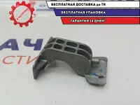 Кронштейн топливной рампы Volkswagen Polo 6 04E133231A.