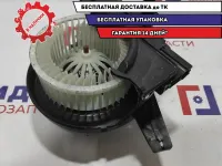 Моторчик отопителя Volkswagen Polo 6 6R1819015A. Дефект корпуса.