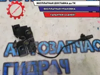 Замок капота VW Polo Sedan 2017 6R1823509F Отличное состояние.