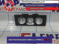 Накладка на блок управления отопителем Volkswagen Polo Sedan (Mk5) 6RU819039.