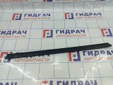 Уплотнитель стекла переднего левого Volkswagen Tiguan (NF) 5N08374795AP