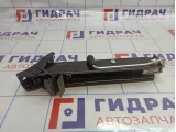 Домкрат Volkswagen Tiguan (NF) 5N0011031