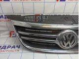 Решетка радиатора Volkswagen Tiguan (NF) 5N0853651C
