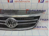 Решетка радиатора Volkswagen Tiguan (NF) 5N0853651C