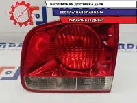 Фонарь задний внутренний правый Volkswagen Touareg 7L6945094R. Мелкие царапины.