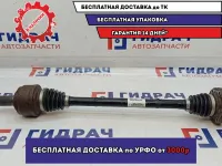 Привод задний Volkswagen Touareg 7L0501201B. Порван пыльник.