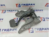 Педаль тормоза Volkswagen Touareg 7L0723142B. С кронштейном 7L0723117.