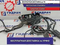 Блок предохранителей Volkswagen Touareg 7L0907295J. С проводкой.