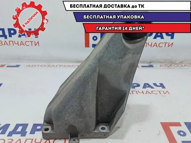 Кронштейн двигателя правый Volkswagen Touareg 022199308.