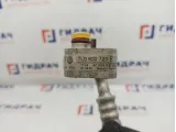 Трубка кондиционера Volkswagen Touareg 7L0820721E.
