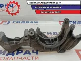 Кронштейн генератора Volkswagen Touareg 022260087F.