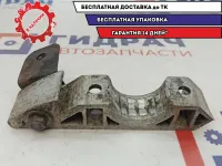 Кронштейн крепления переднего стабилизатора Volkswagen Touareg 7L0411063B.