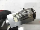 Клапан кондиционера Volkswagen Touareg 7L0820679B.