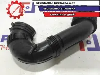 Патрубок воздушного фильтра Volkswagen Touareg 7L6129684B.