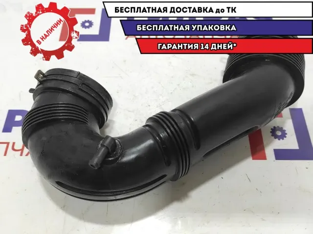 Патрубок воздушного фильтра Volkswagen Touareg 7L6129684B.